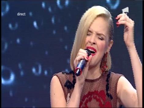 Duel: Paula Seling - ”Ploaie in luna lui Marte”. Vezi aici cum cântă Miruna Buză la X Factor!