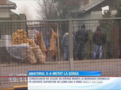 În preajma Crăciunului, abatorul s-a mutat pe marginea drumului