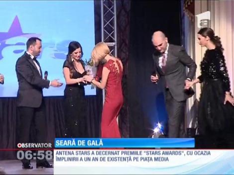 Andreea Berecleanu şi Sandra Stoicescu, premiate la "Star Awards"