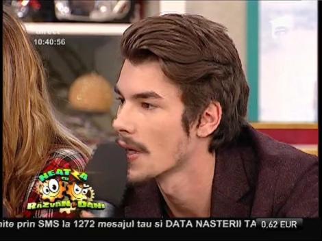 Mira, Kio și What's Up, colaborare muzicală de succes