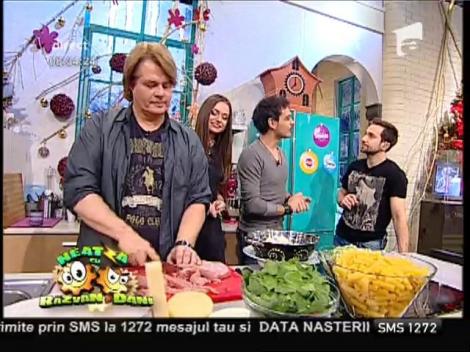 Vlăduț gătește: ”Rigatonni cu ragout de curcan”