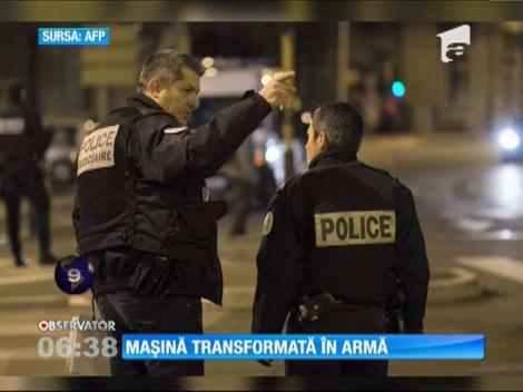 A intrat cu maşina, voit, pe trotuare pentru a lovi pietonii. 11 oameni au fost răniţi!