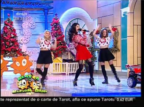 Jasmine Saraj - ”Santa Baby”