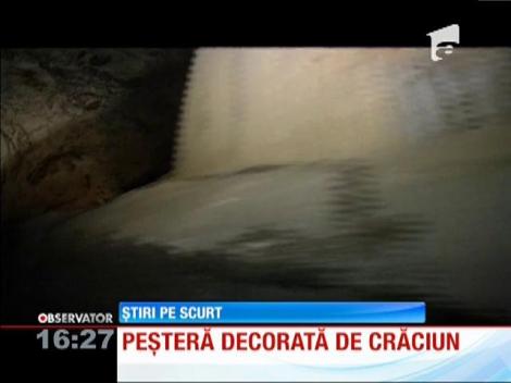 Peșteră decorată de Crăciun