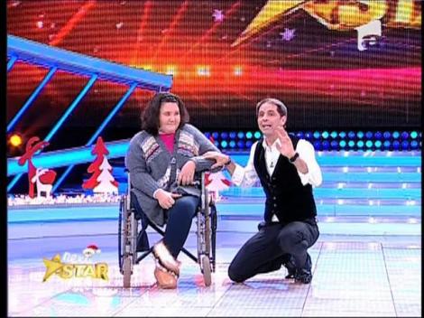 A rămas fără un picior, &icirc;nsă &icirc;noată și joacă baschet ca un copil normal. Andreea, fetița pentru care viața are sens