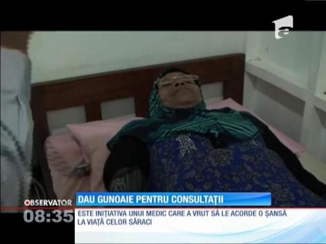 Indonezienii dau gunoaie pentru consultații
