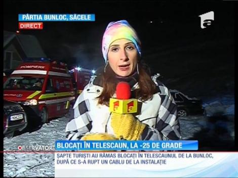 Șapte turiști blocați în telescaun