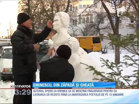 Eminescu, din zăpadă şi gheaţă