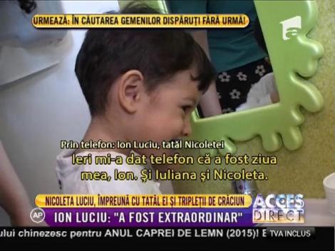 Nicoleta Luciu, împreună cu tatăl ei şi tripleţii de Crăciun