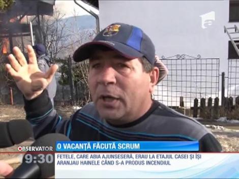 Trei tinere din Capitală au trecut prin clipe de groază! Casă lor de vacanţă din Comarnic a luat foc