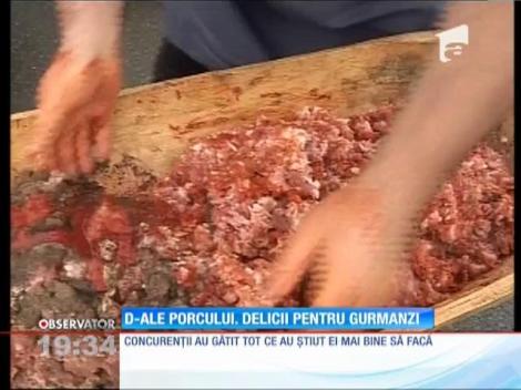 Gurmanzii au dat năvală la festivalul delicateselor din porc de la Bihor