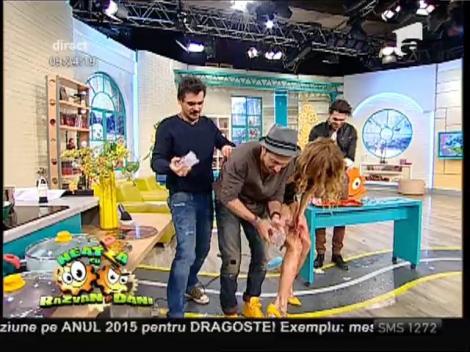 Marea provocare! Cum să topeşti un cub de gheaţă