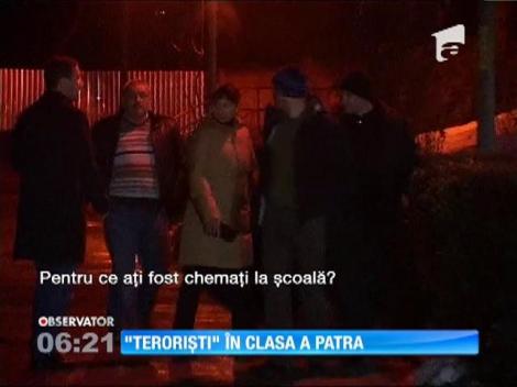 Doi elevi de clasa a patra au pus autorităţile piteştene pe jar, cu un simplu e-mail