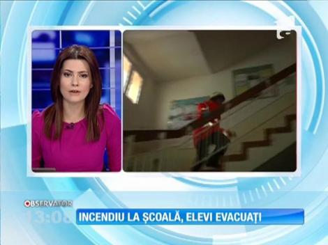 Incendiu violent la o școală din Galați