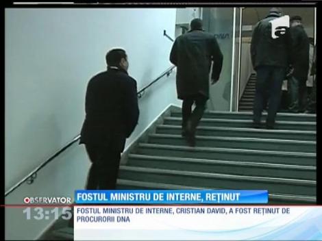 Fostul ministru de interne, reţinut