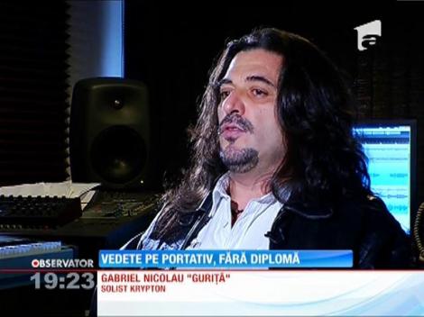 Vedete pe portativ, fără diplomă