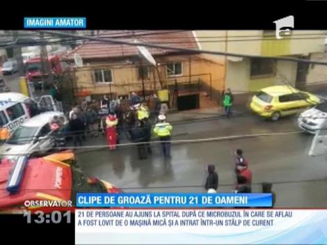 Constanța: 21 de oameni au fost răniți dupa ce un microbuz s-a înfipt într-un stâlp