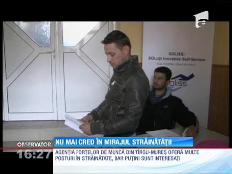 Românii nu mai cred în mirajul străinătății