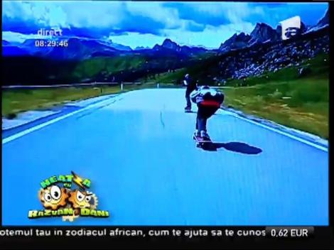 Smiley News: Noua modă de pantaloni la bărbați - "mileul afghan"