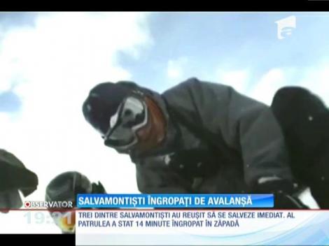 Patru salvamontişti au fost surprinşi de o avalanşă, sus pe munte, la Bâlea Lac