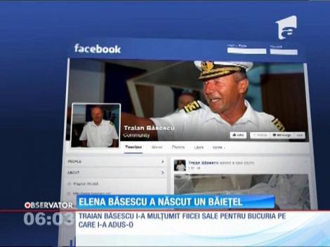 Traian Băsescu este un bunic împlinit