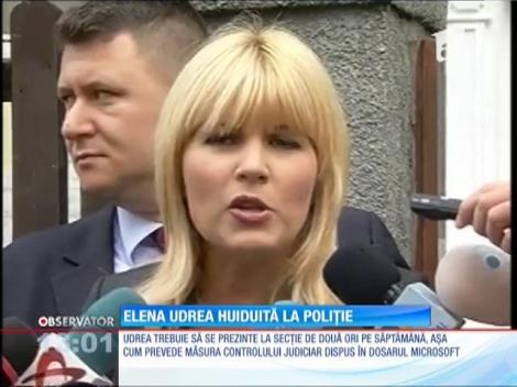 Elena Udrea huiduită la poliție