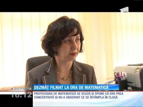 Dezmăț filmat la ora de matematică