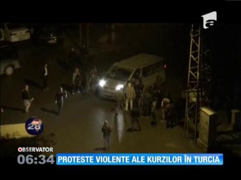 Proteste violente ale kurzilor în Turcia