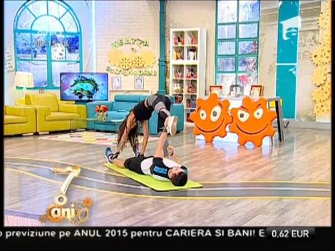 O, Doamne, ce mişcări ameţitoare! Florin Neby şi Bianca, exerciţii fizice în "parteneriat"! Atât de HOOOT!