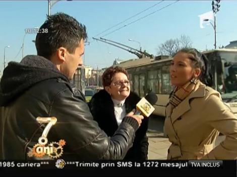 Ce înseamnă expresia ”ai, n-ai mingea, tragi la poartă!”