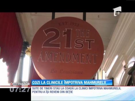 Petrecăreții de la carnavalul Mardi Gras au făcut cozi la clinicile împotriva mahmurelii