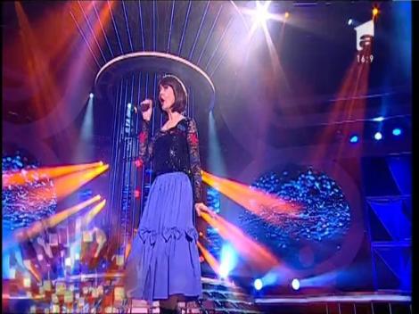 Oana Sârbu se transformă în Marina Voica - "Ce vrei tu, mare albastră"