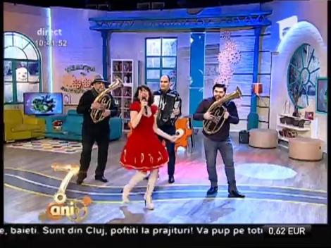 Rona Hartner & The Zuralia Orchestra - "Tomorrow Night"