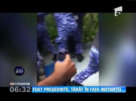 Fostul preşedinte al Insulelor Maldive, Mohamed Nasheed, a fost tarat de poliţişti în clădirea tribunalului