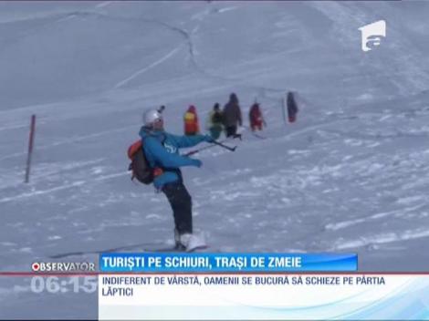 Weekend-ul a început cu zâmbetul pe buze pentru locuitorii staţiunii Sinaia