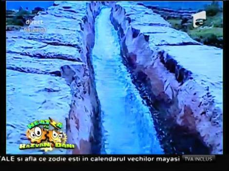 Smiley News: Surfing pe apeduct