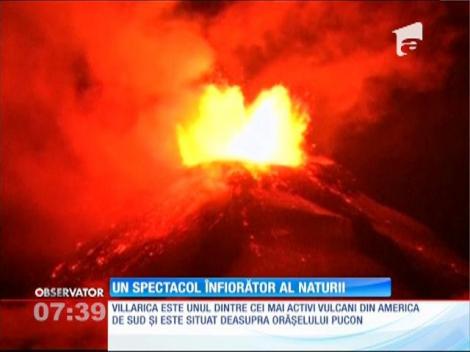 Erupţia unui vulcan din Chile a oferit un spectacol infiorător