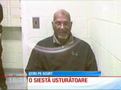 A adormit la volan și a izbit mai multe maşini