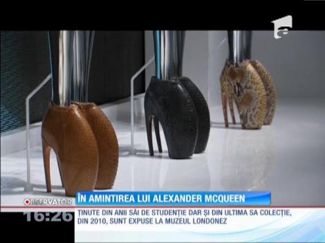 Expoziţie în memoria lui Alexander McQueen