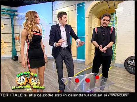 HA-HA-HA! Cum îşi aduce aminte Andrei Andronachi de numele Flaviei! Râzi cu lacrimi