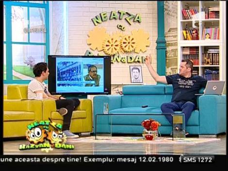 Smiley News: Cum se copiază la examene în India