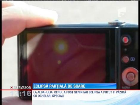 În Bucureşti, ploaia a început odată cu eclipsa parţială de soare