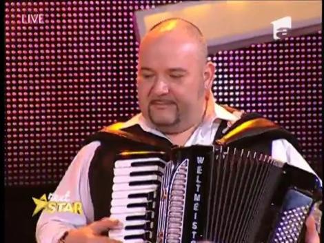 Emil Gheorghe încântă juriul de la Next Star cu o populară