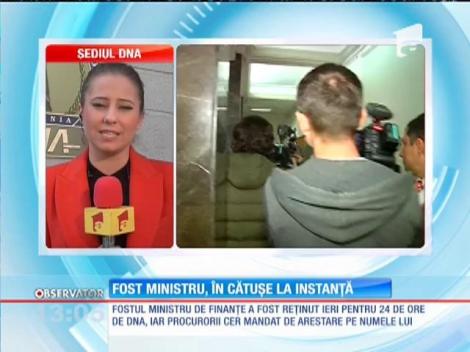 Fost ministru, în cătuşe la instanţă