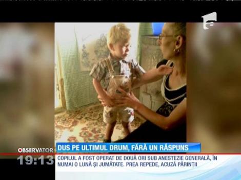 Medicii nu l-au mai trezit după anestezie, după o operaţie banală. Astăzi, părinţii s-au despărţit de micul Eduard