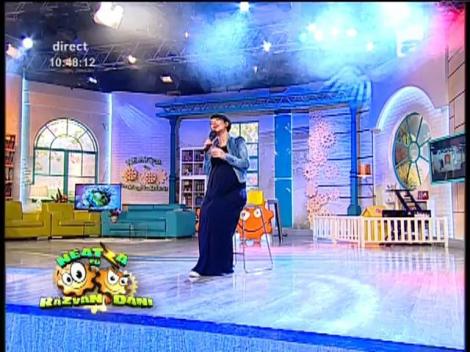 Videoclip! Giulia - "Ghici cine?"