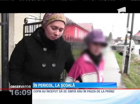 14 copii din Bistriţa Năsăud au ajuns de dimineaţă la spital. Li s-a făcut rău la şcoală