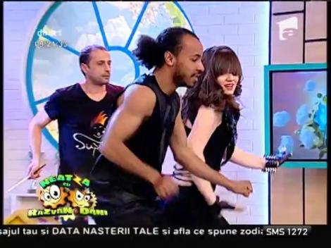 SuperChill: "Dă-mă pe spate"