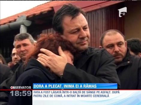 Fata de 16 ani care a devenit donatorul-înger pentru 4 bolnavi, plânsă de mii de oameni