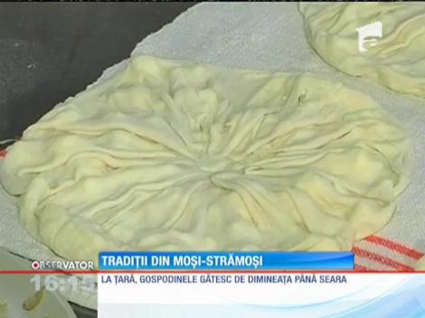 Gospodinele fac ultimele bucate pentru Paşte